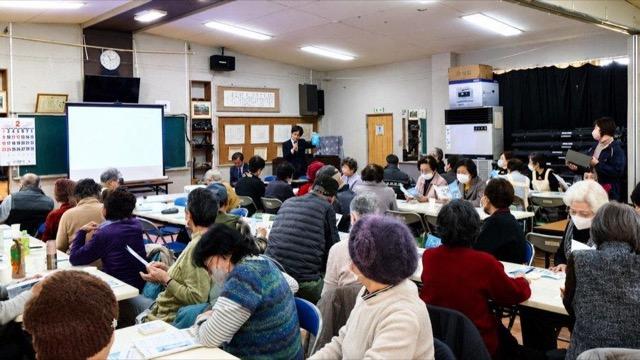 コラーゲン粉末の商品体験会の様子